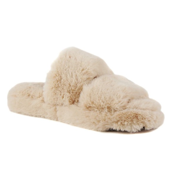 Soda Women Soft Fur Fuzzy Fluffy Sandals Natural